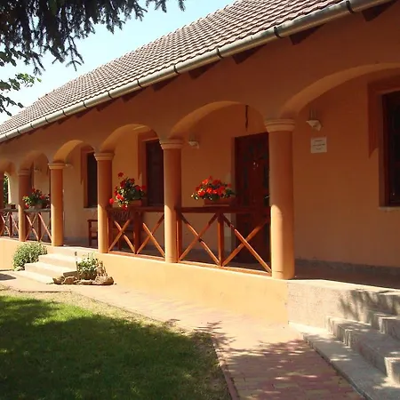 Guest house Timea Vendeghaz Demjen
